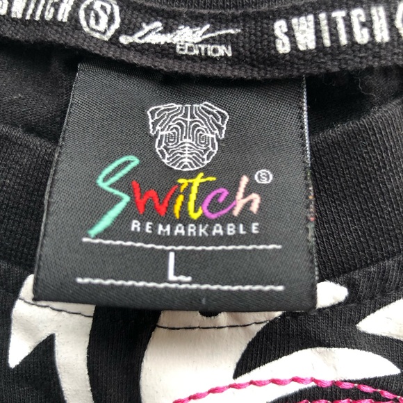 Switch Remarkable Women’s Size L Black T-Shirt Lion Printed Graphic Design - Picture 6 of 16